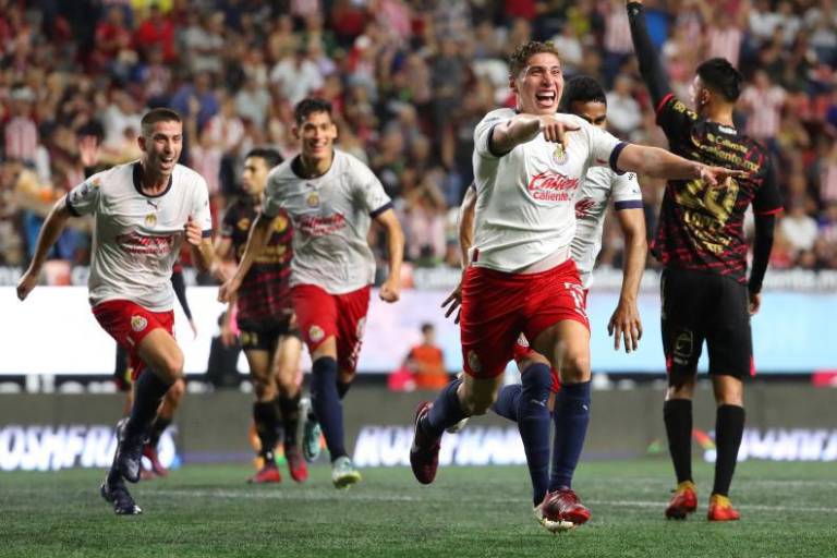 Chivas logra el triunfo en la frontera