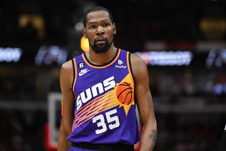 Kevin Durant estará unas dos semanas de baja y Doncic no sufre lesiones graves
