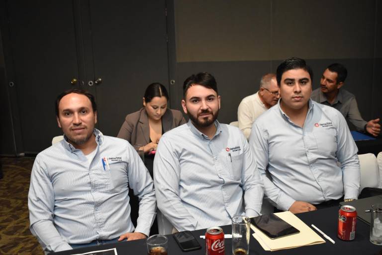 Aprenden a ser mejores empresarios y vendedores con Mauricio Benoist