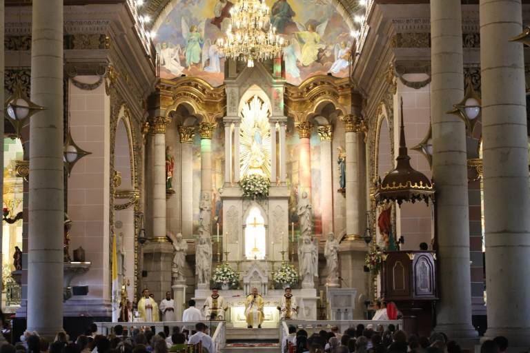 Obispos llaman a proteger a migrantes y familias ante violencia