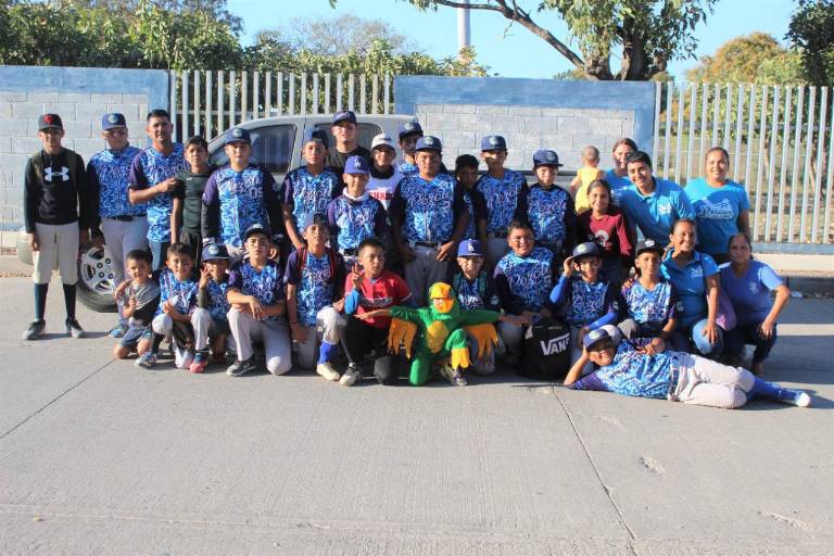 El Pozole deja en el terreno a Materiales Palomares en la Liga de Beisbol Infantil Mayor de Escuinapa