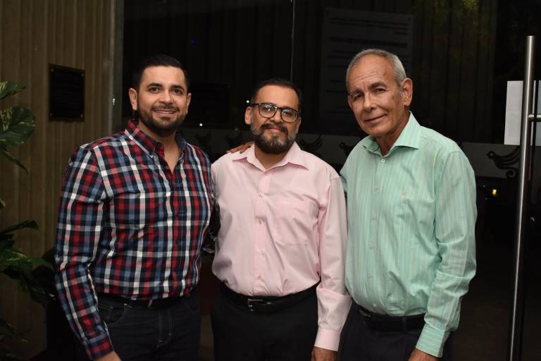 Comparte Andrea González su virtuosismo en la guitarra