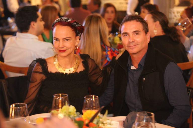 Disfrutan la gastronomía local y apoyan al Centro Histórico