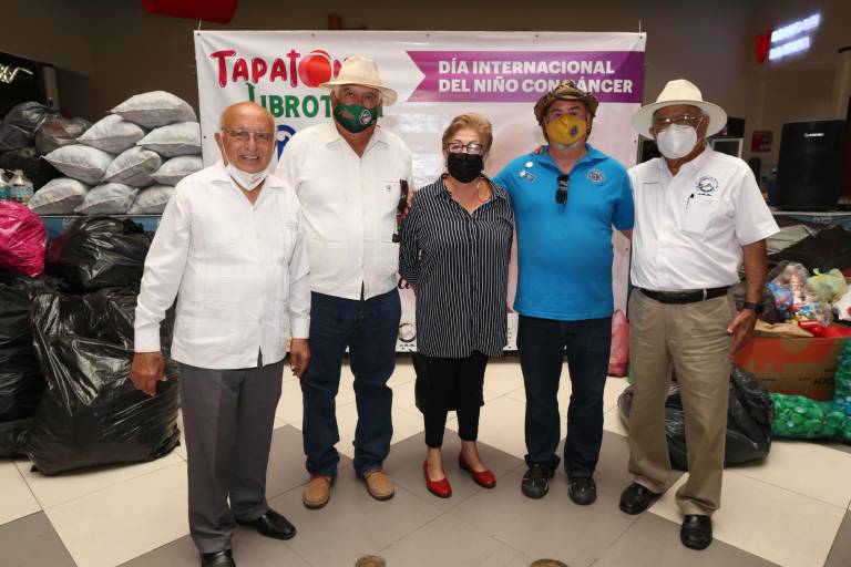 Mazatlecos demuestran su solidaridad en el Tapatón 2022