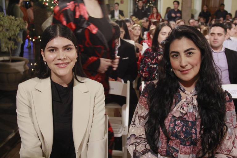 Reconoce la Escuela Libre de Derecho de Sinaloa a sus mejores estudiantes