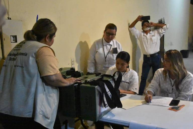 Hasta la media noche, PREP daba triunfo a Vargas Landeros por seis puntos sobre Mingo Vázquez