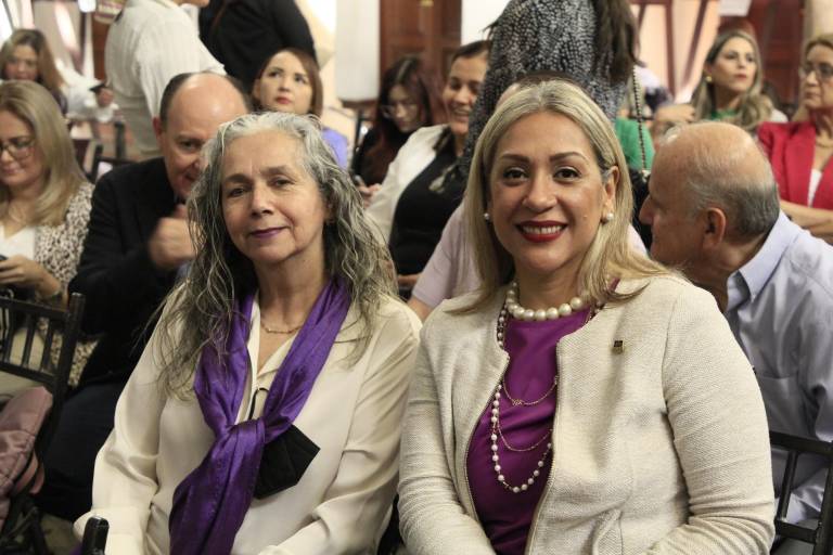 Reconocen a 46 mujeres sinaloenses por su contribución y legado a la sociedad
