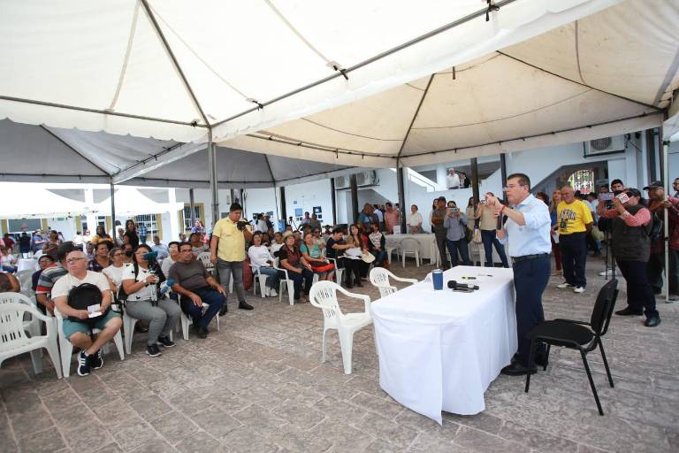 Bajan audiencias en programa ‘Escuchando a la gente’