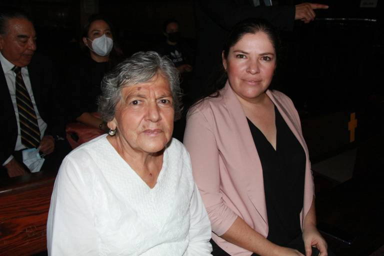 Viven una Navidad musical en la parroquia de la Sagrada Familia