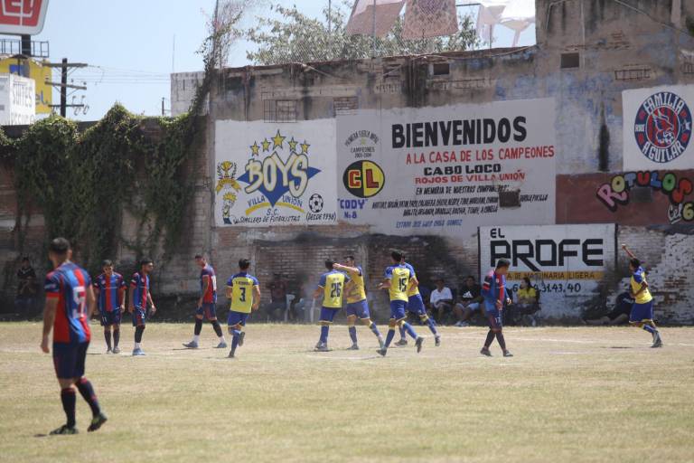 Boys de Villa Unión vence a Familia Aguilar-Carrilllo y se pone adelante en la semifinal