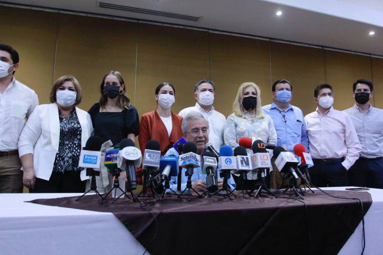 Rocha Moya presenta a su equipo de transición; lo coordinará Enrique Inzunza