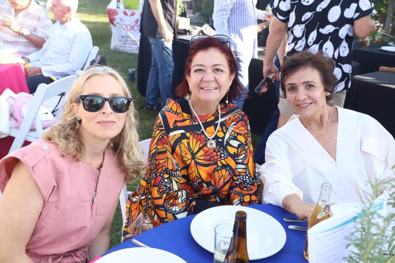 Asisten a comida en pro del Centro de Readaptación Social