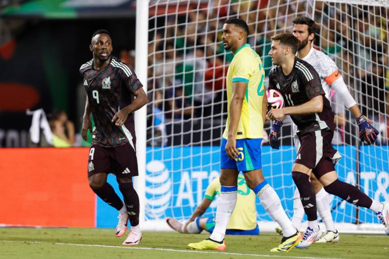 México sufre agónica derrota ante Brasil