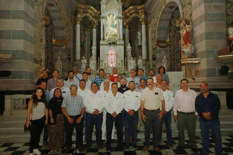 Celebran Ingenieros Civiles su día con una misa de acción de gracias