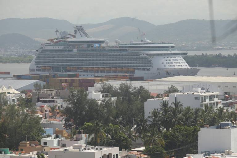 Sugieren construir nueva terminal portuaria en Mazatlán para home port