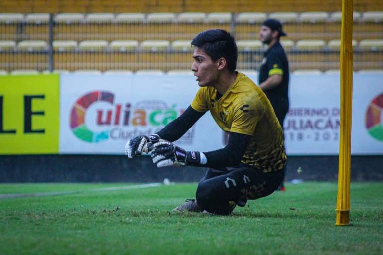 Luis López, el atajador de penales de Dorados