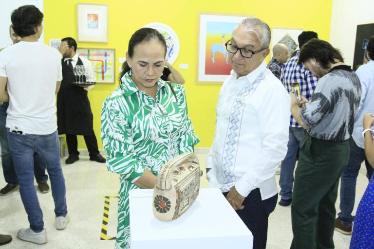 Obras de César Hernández y Francisco Toledo, las más peleadas en La Casa Subasta 2023