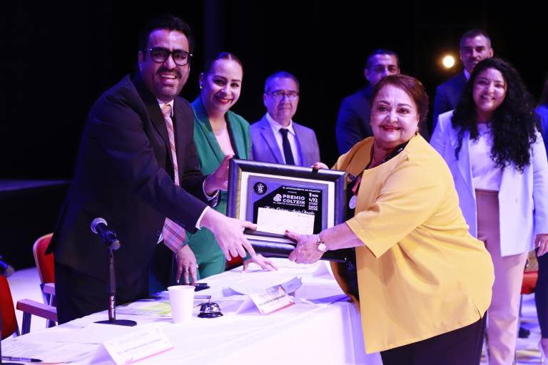 Reciben sinaloenses el Premio Coltzin al Mérito Ciudadano 2023