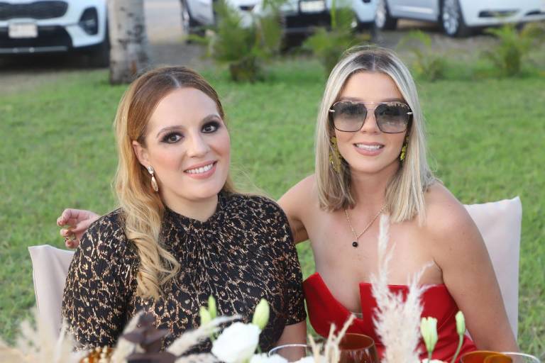 Rebeca y Juan Carlos celebran su boda civil