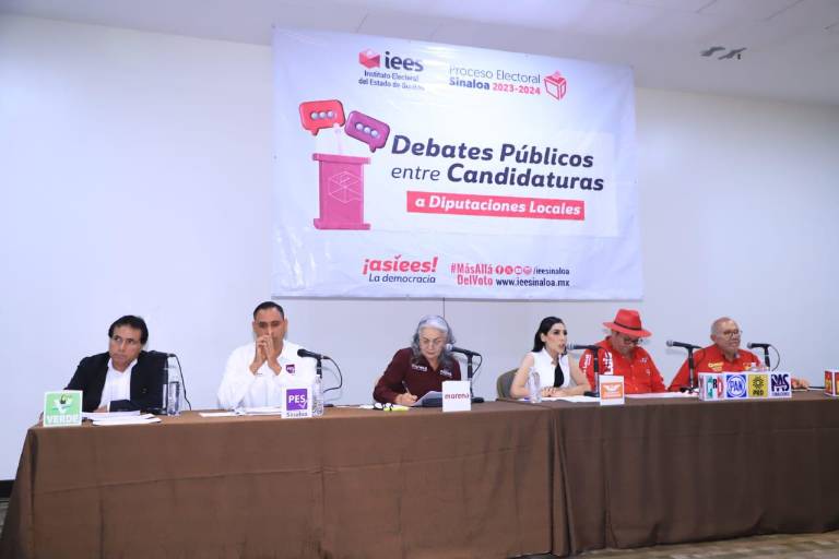 Entre propuestas y señalamientos, debaten candidatos a la Diputación por el Distrito 22
