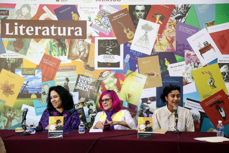 Celebran las mujeres la literatura en encuentro dedicado a la memoria de Amparo Ochoa
