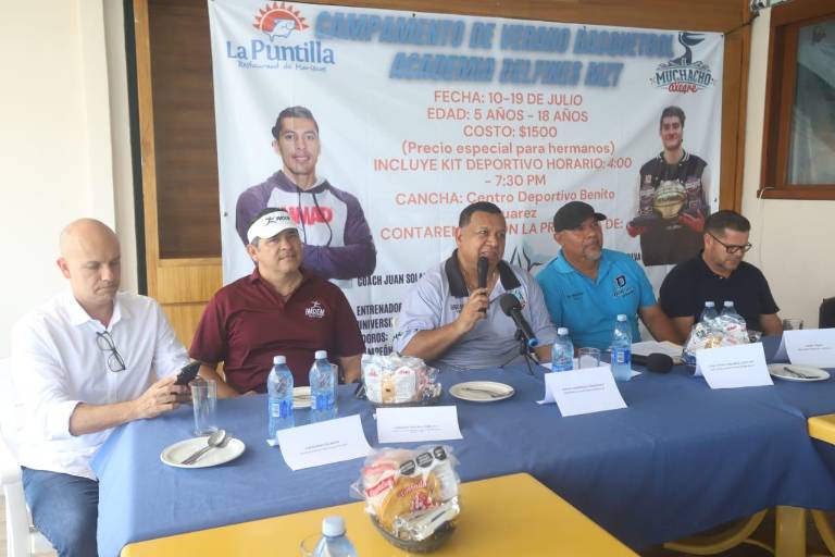 Anuncian tercer Campamento Academia Delfines MZT
