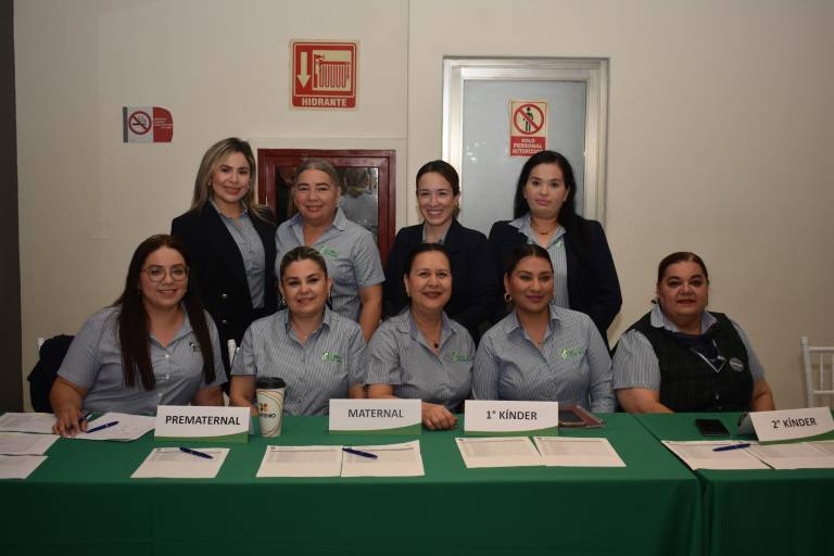 Participan padres de familia y maestros en su tradicional Magna Conferencia