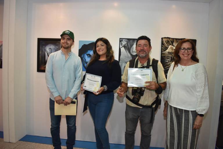 Entregan premios del concurso de Artes Visuales San Miguel Arcángel 2022