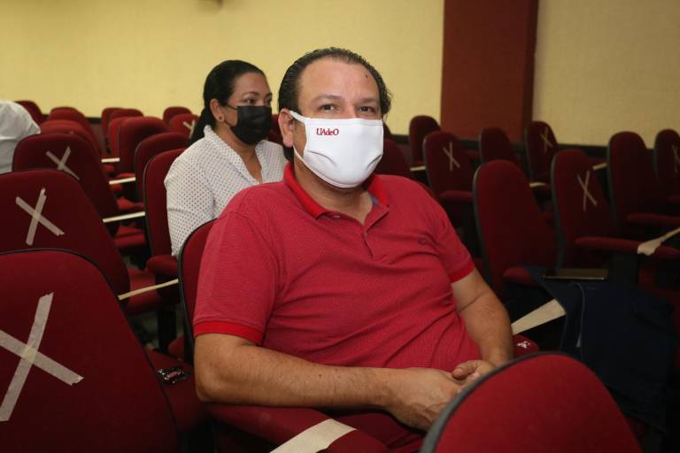 Celebran con reconocimientos el 37 aniversario de la UAdeO de Mazatlán