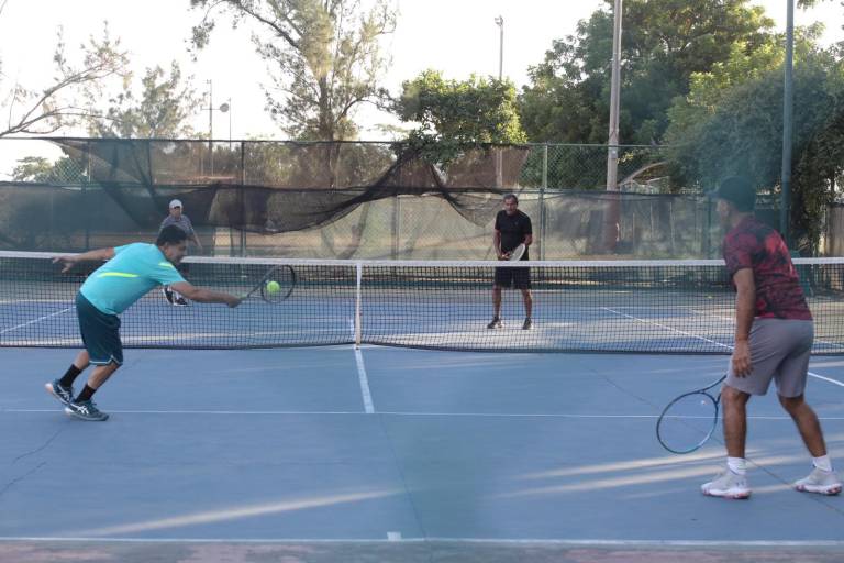 Barba y Arrenquín se enfilan a las finales del Torneo del Pavo