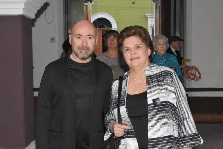 Comparte Martha Ceceña sus vivencias, historias y añoranzas