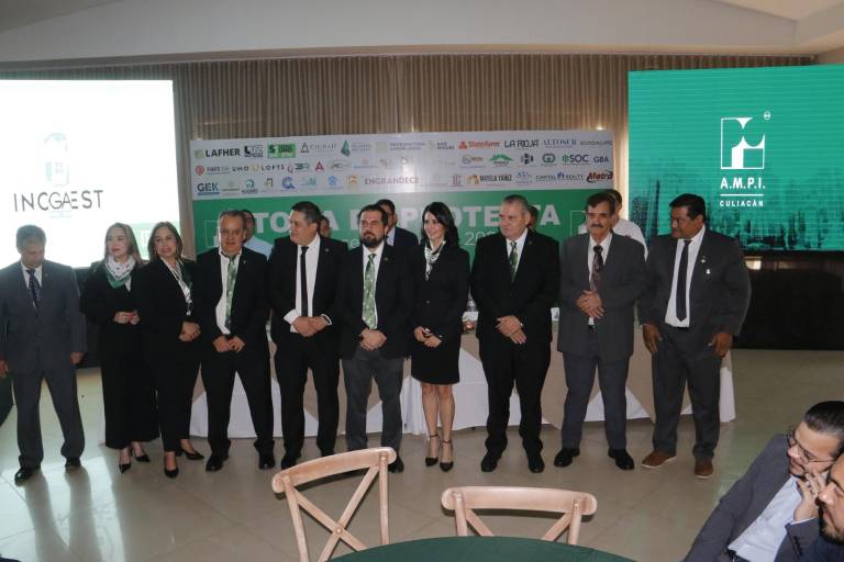 Presenta AMPI Sección Culiacán al nuevo consejo directivo 2024