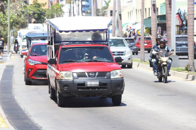 Buscan transportistas y hoteleros de Mazatlán controlar el nivel de ruido en el transporte público