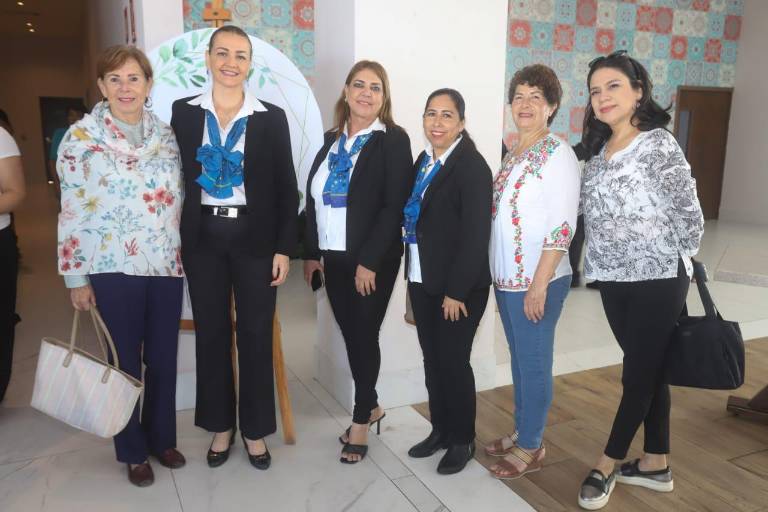 Integrantes de Anspac Mazatlán escuchan mensaje de unión familiar