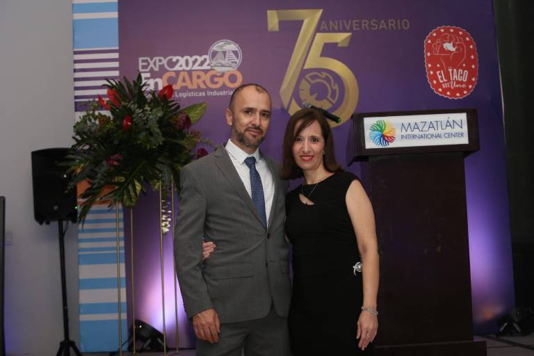 El empresario Rodolfo Madero Rodríguez recibe el Galardón Canacintra 2022