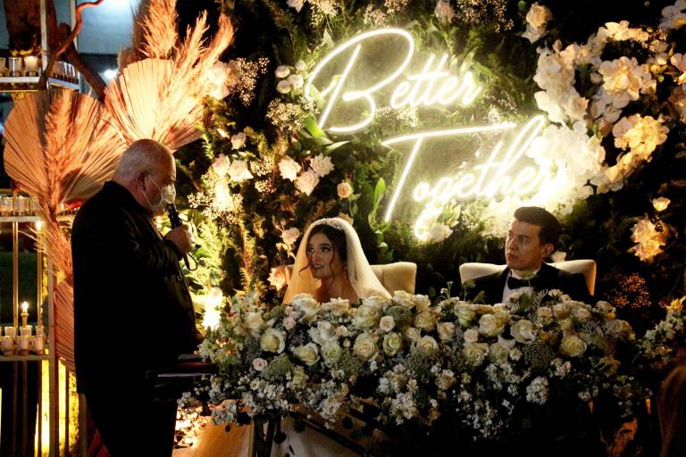 Karla y Roberto acuden a su máxima cita de amor