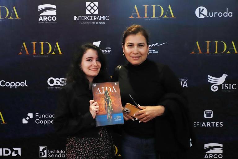 Viven sinaloenses una historia de amor con ‘Aída’