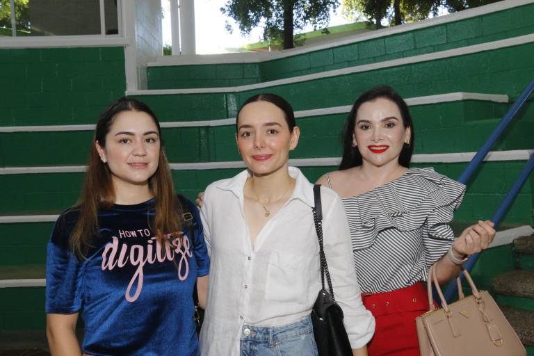 Se reencuentran coordinadoras del Instituto Senda en agradable desayuno