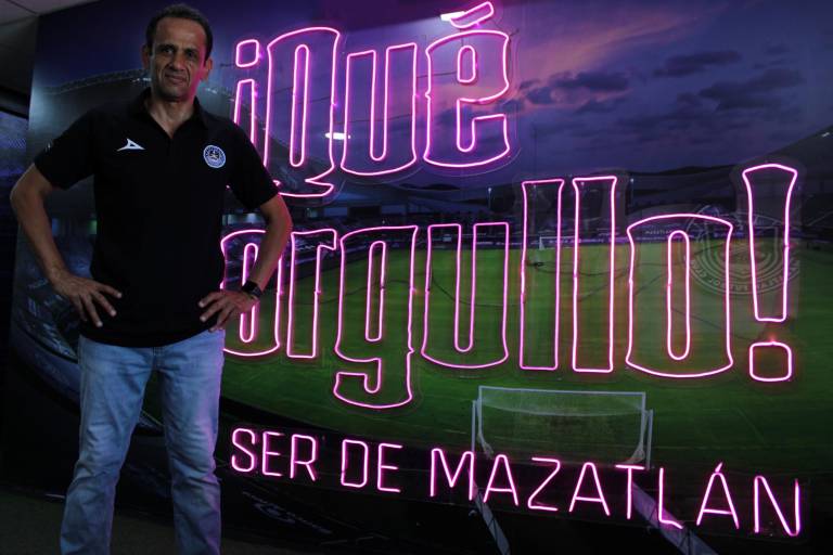 Miguel Razo es el nuevo DT de Mazatlán Femenil