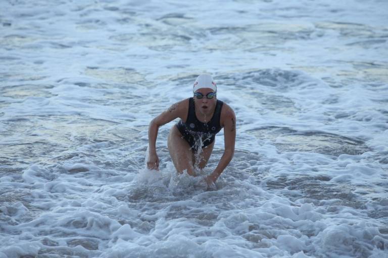 Atletas mazatlecos cumplen con etapa zonal de Acuatlón