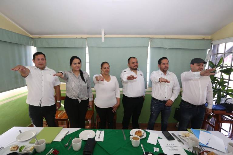 Rinden protesta nuevos asesores de Infonavit en Mazatlán