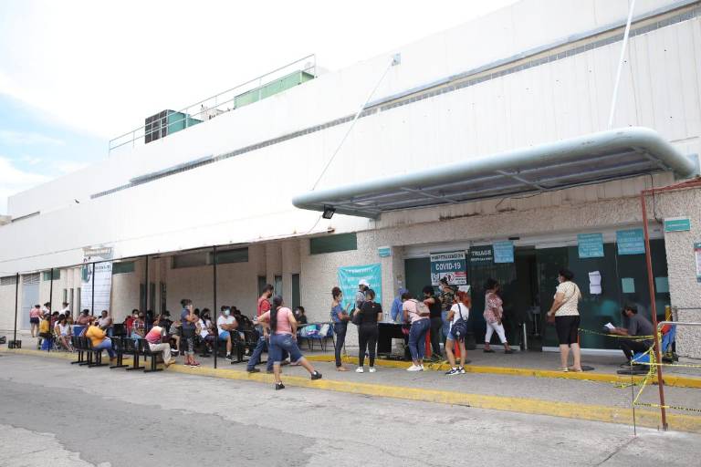 Jóvenes y niños cada vez son más vistos en hospitales de Mazatlán; solicitan atención por Covid-19