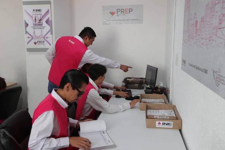 INE realiza primer simulacro del PREP para elecciones del 2 de junio