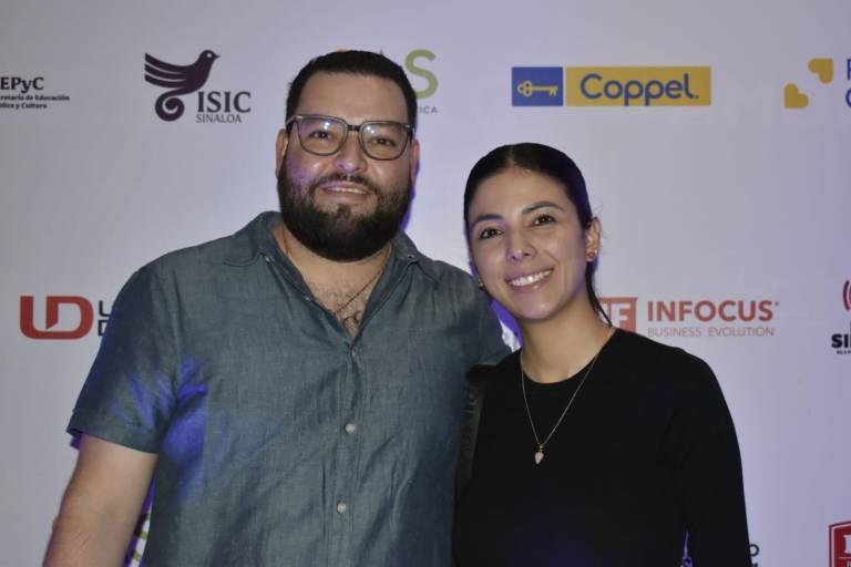 Itatí Cantoral conquista los corazones de los culiacanenses