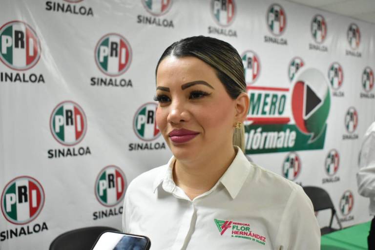 Ex militantes del PRI deberían renunciar a regidurías: Flor Hernández