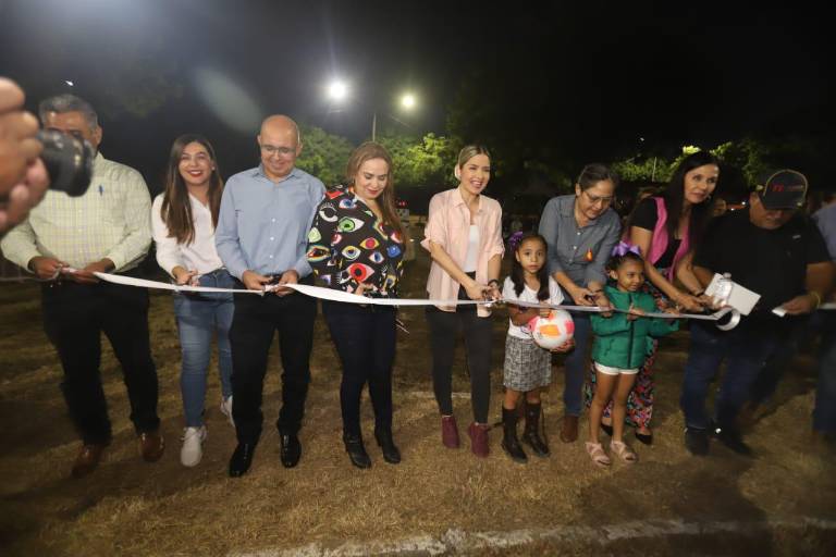 Inauguran en Villa Universidad, en Mazatlán, parque recreativo y alumbrado público
