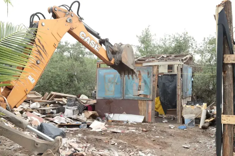 Se retiró a 16 familias de zonas de riesgo ante lluvias en Mazatlán: Alcaldesa