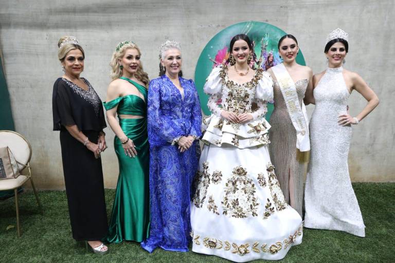 Es Uma I Reina de los Juegos Florales del Carnaval Mazatlán 2023
