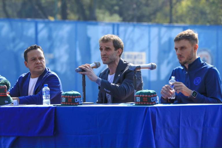 Cruz Azul investiga a Iván Alonso por presuntamente aceptar oferta del Porto
