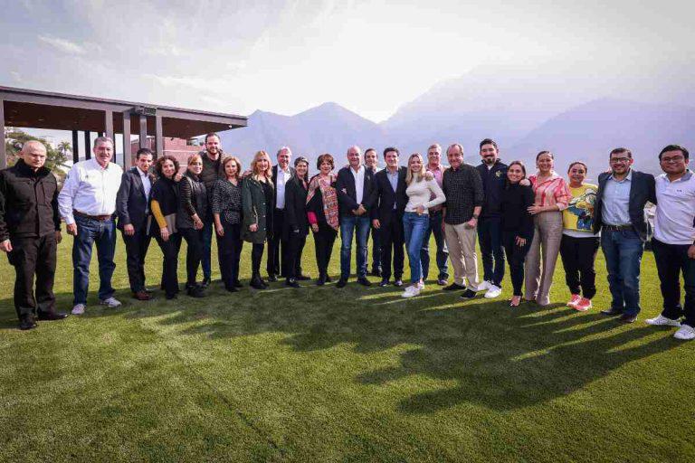 $!¿Quién gobierna Nuevo León? García arranca obras y Orozco visita a alcaldes